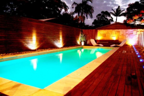 Гостиница Reiki Spectacular House  Серферс-Парадайс